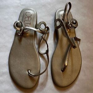 Deltan Light Gold Leather Thong Olive Flat Egyptian Greek Sandal 7 M